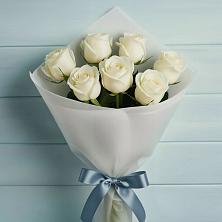 Букет 7 Белых роз Эдлесс Лав в Темиргоевской
