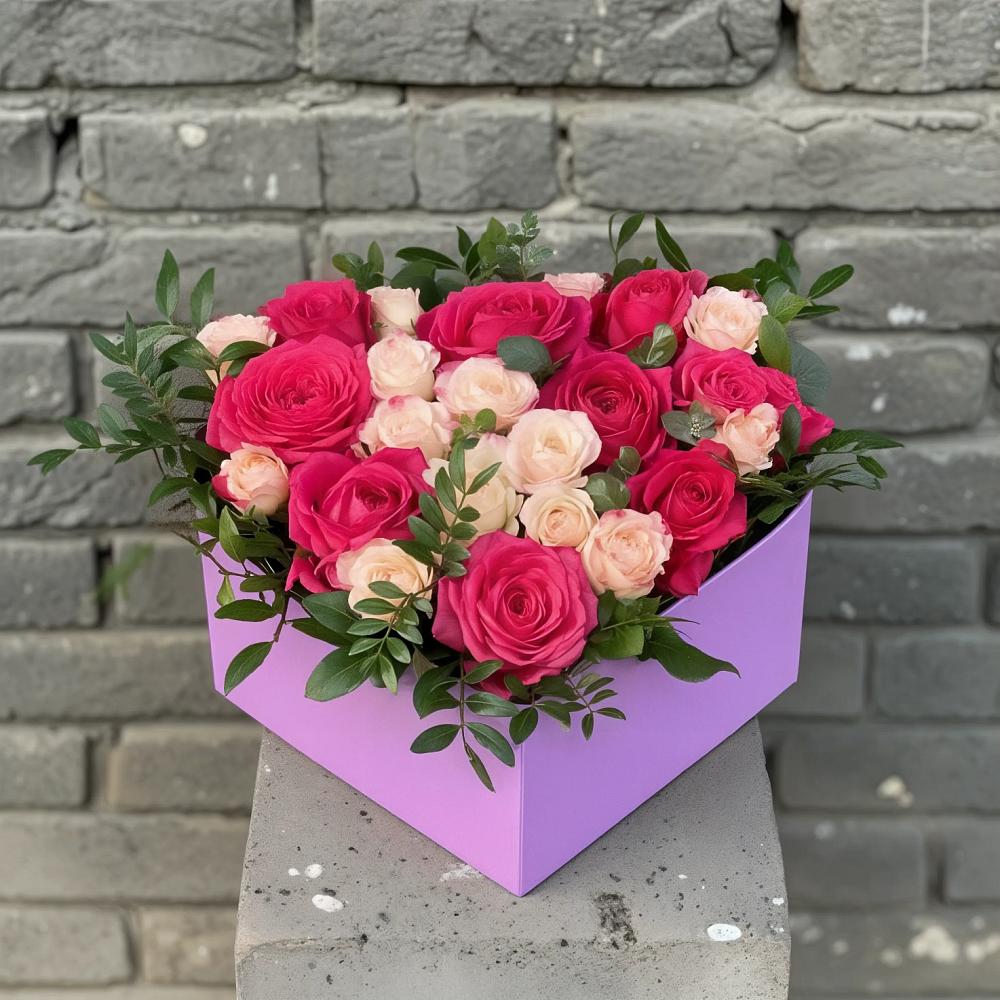 Цветочная композиция из Розы в коробке в Темиргоевской