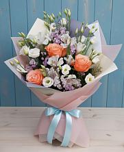 Букет цветов из:  Лизиантусы, Розы, Альстромерии и Гипсофила в Темиргоевской