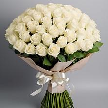 Букет 101 беля роза Белоснежка в Темиргоевской