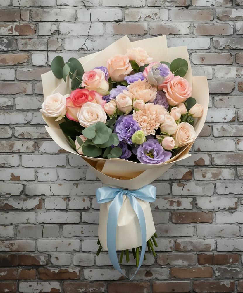 Букет цветов из: Розы, Лизиантусы и Гвоздики в Темиргоевской