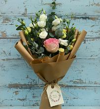 Букет цветов из:  Розы и Лизиантусы в Темиргоевской